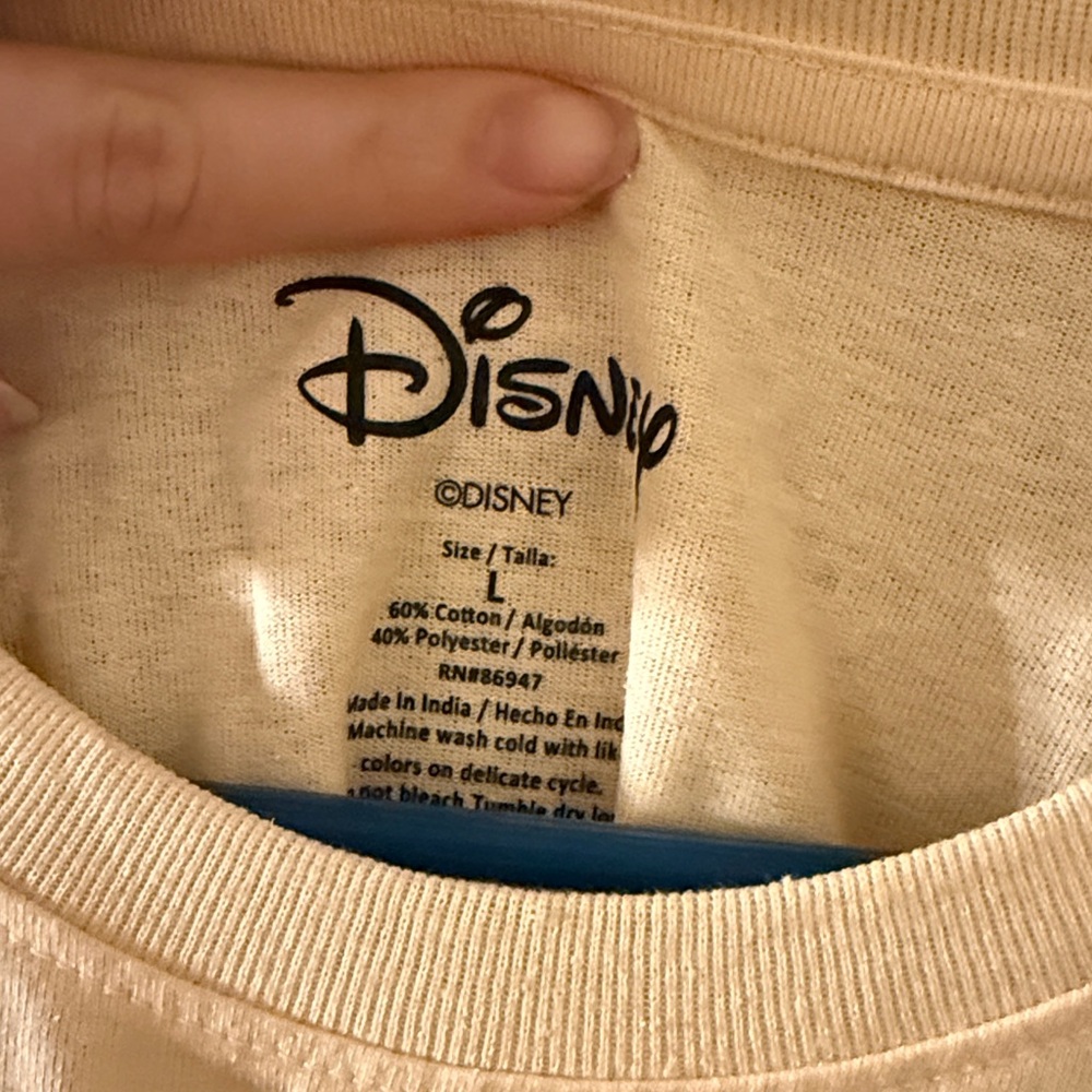 Disney Halloween tshirt - Picture 2 of 3